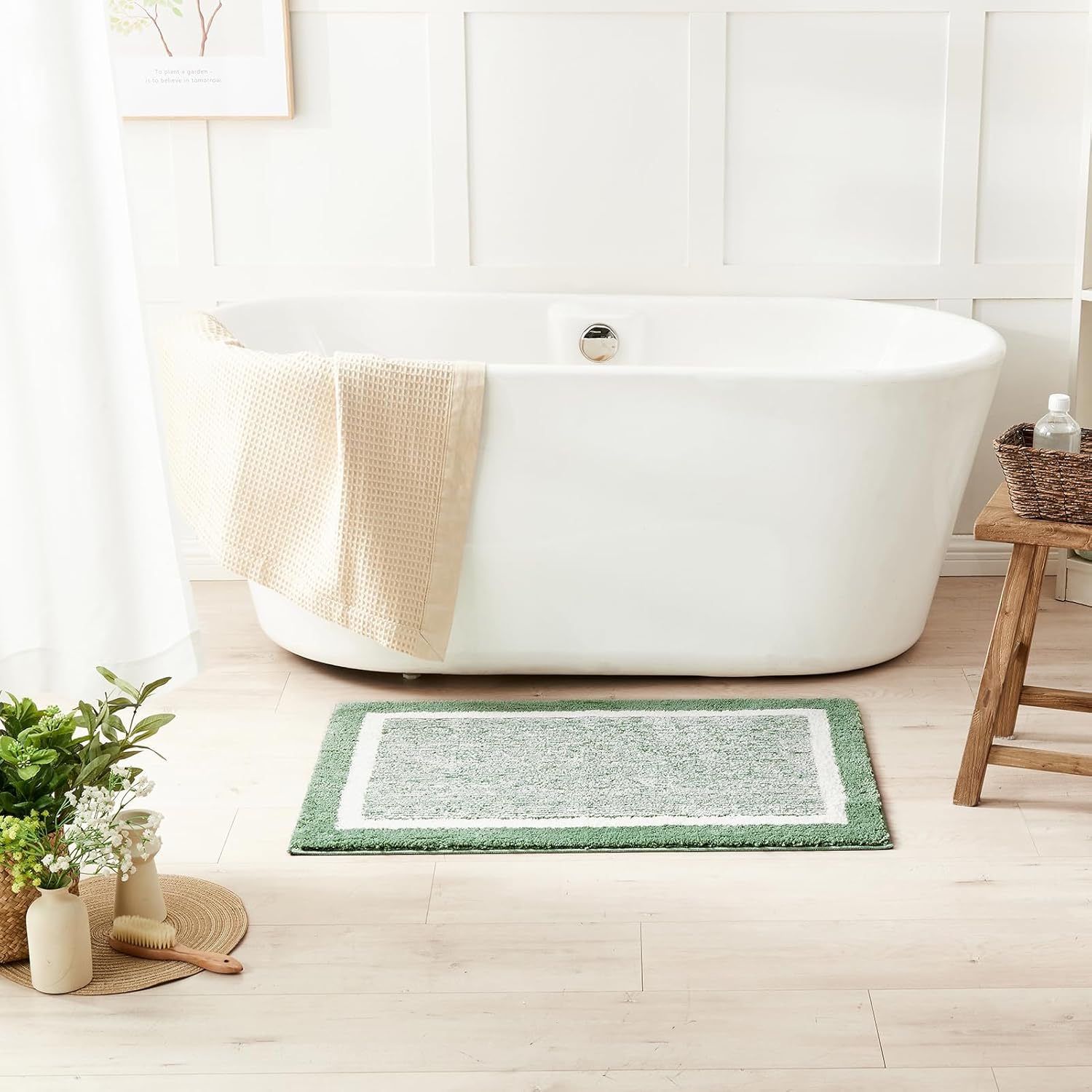 CozeCube Bath mats for Bathroom Non Slip, Fluffy Absorbent Microfiber Bath mat Washable, Aesthetic Bathroom Rugs, Small Sage Green Bath mat, Sage Green, 24