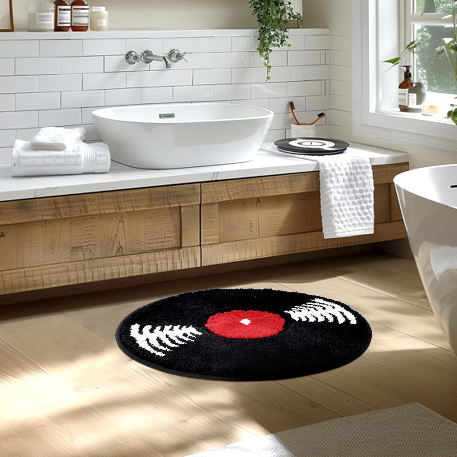 Vinyl Record Bath Mat Music Round Rug Retro Tub Bath Rug Non Slip Washable Funny Bathroom Decor Absorbent Tufted Rug Carpet for Bedroom Living Room Music Theme Decor Black and White 23.5